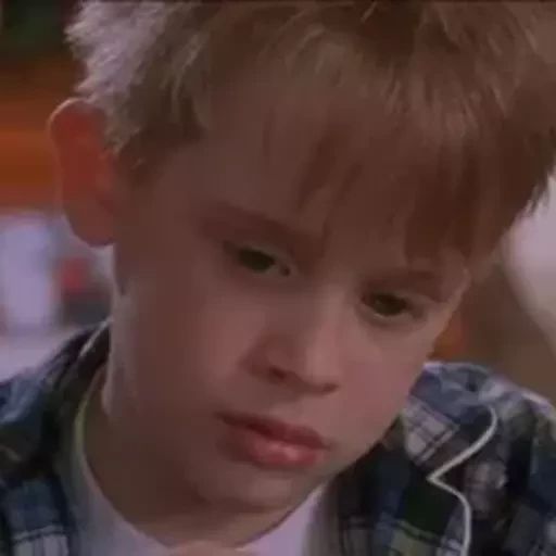 Стикер «Один дома-4»