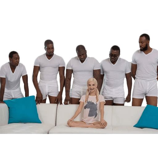 5 чернокожих. Мем 5 черных 1 белая оригинал. Мем 1 белая и негры. Мем с негром и девочкой. Мем с девочкой и 5 негров.